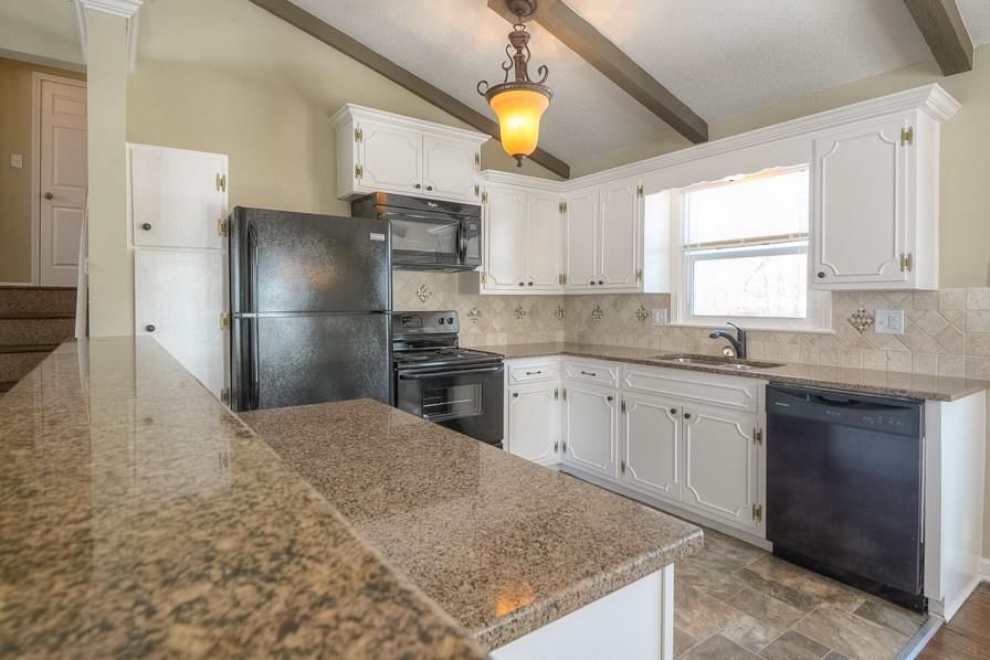 603 NE Green Street — photo 8