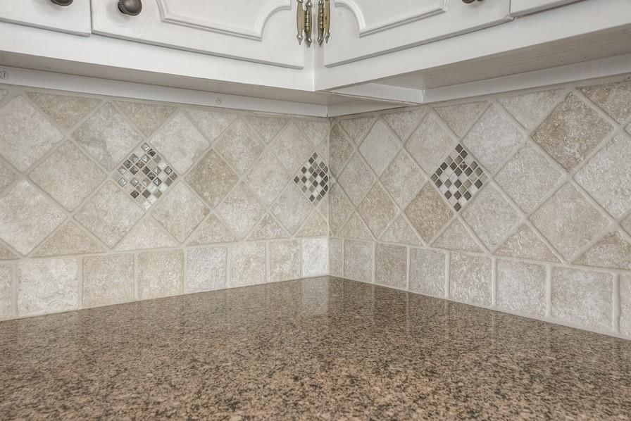 603 NE Green Street — photo 11