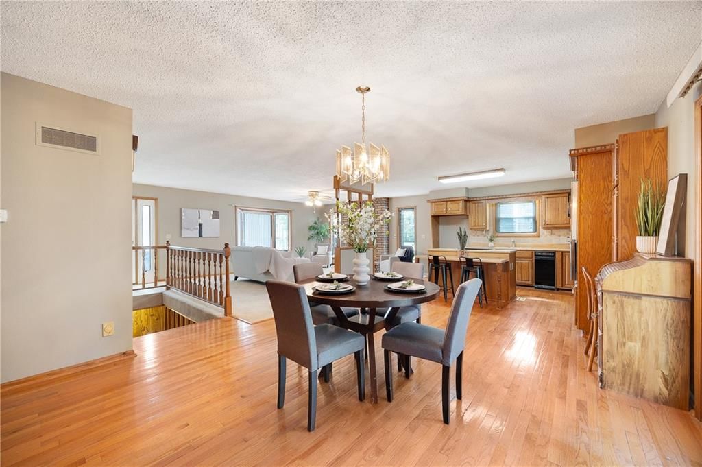 1521 Country Club Drive — photo 12