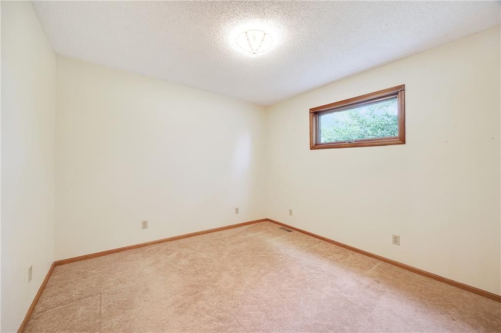 1521 Country Club Drive — photo 21