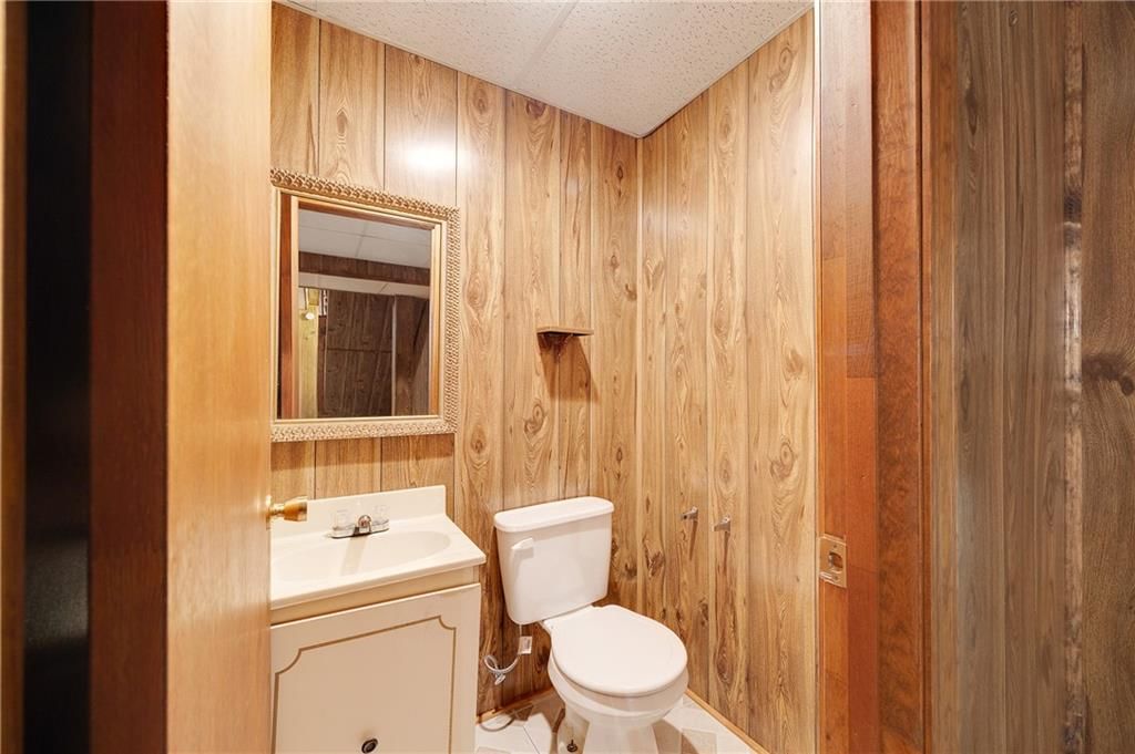 1521 Country Club Drive — photo 27