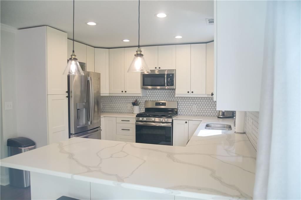 2327 W 76th Street — photo 6
