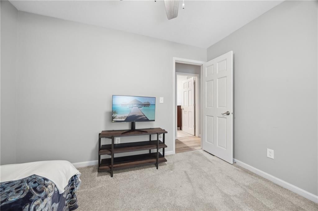 2101 S Park Street — photo 19