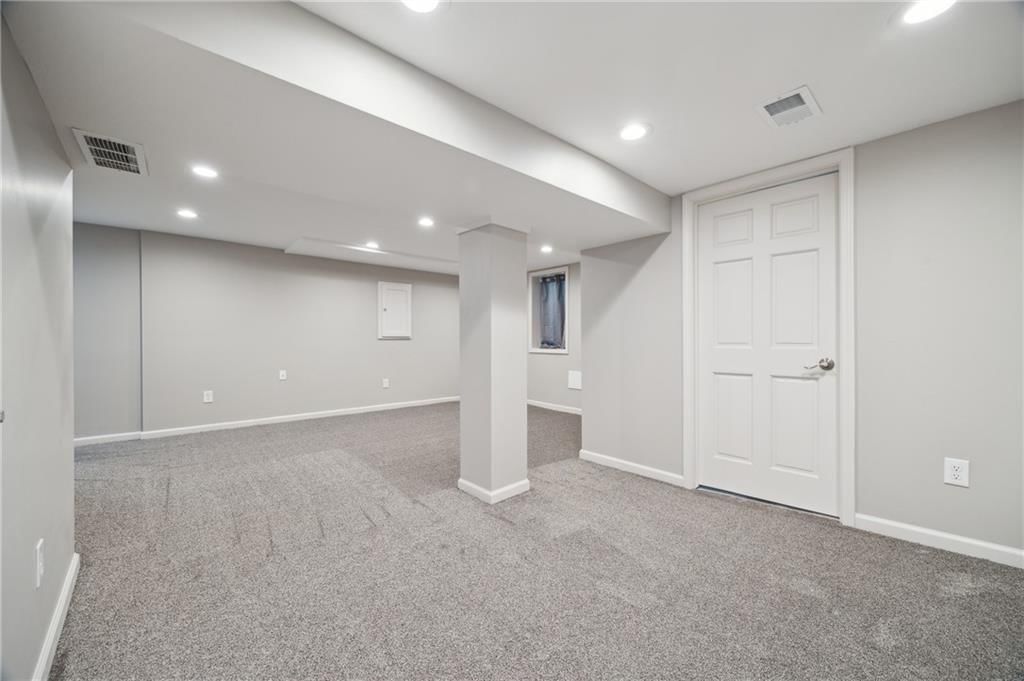 2101 S Park Street — photo 22