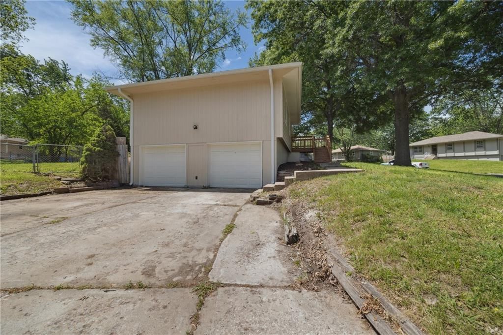 2101 S Park Street — photo 24