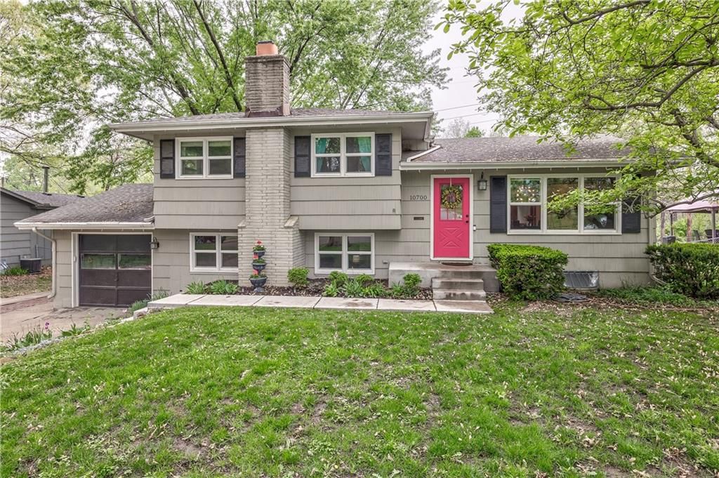 10700 W 71st Place — photo 1