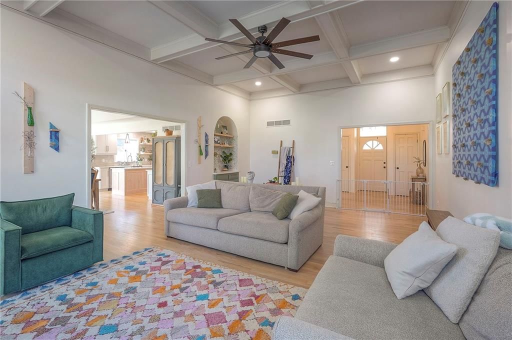 4836 W 121 Street — photo 9