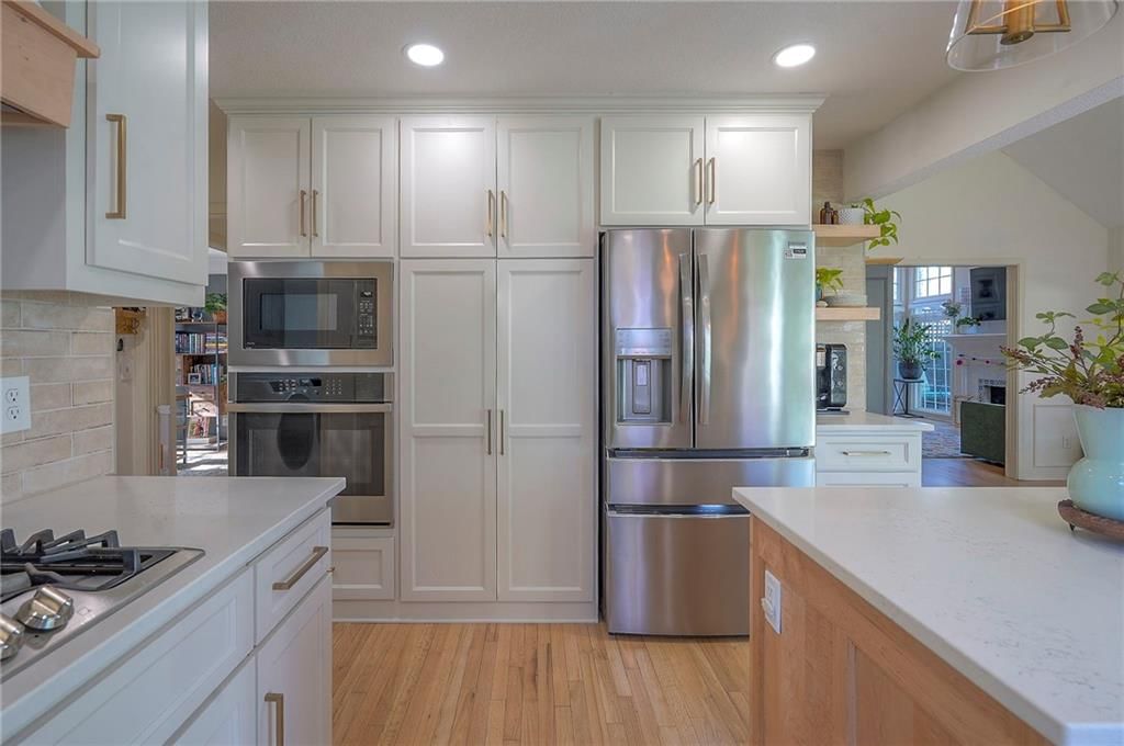 4836 W 121 Street — photo 14