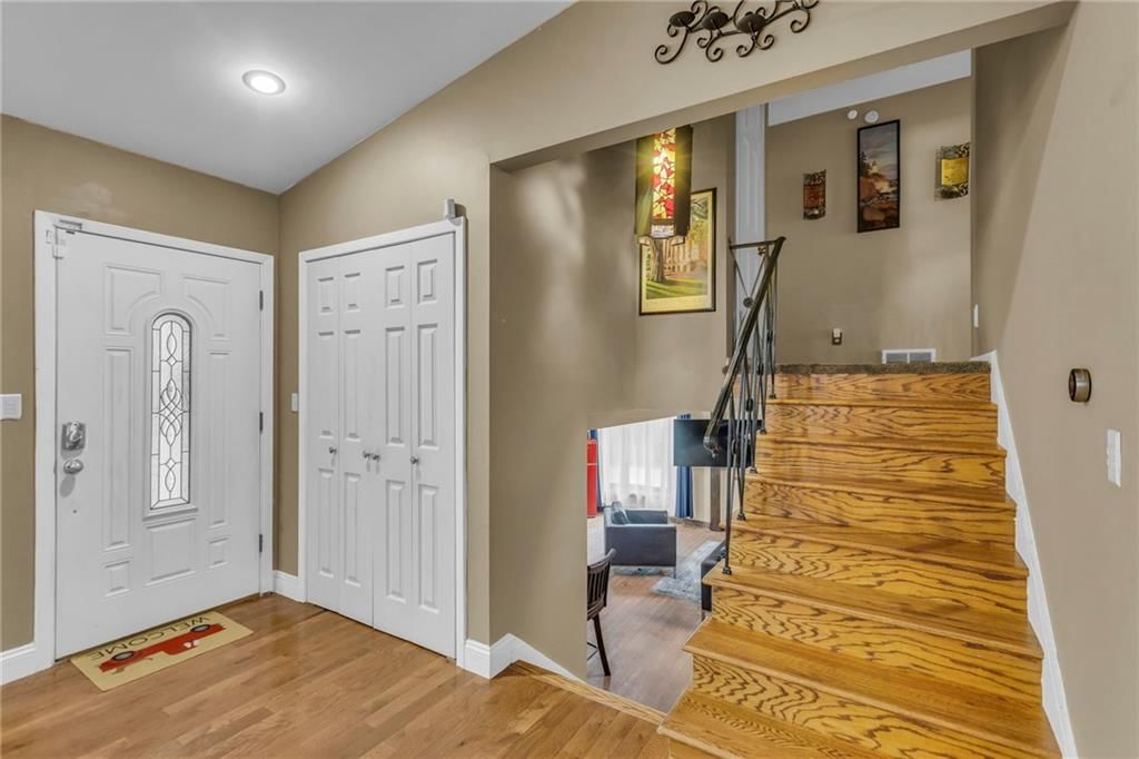 10912 Elmwood Drive — photo 5
