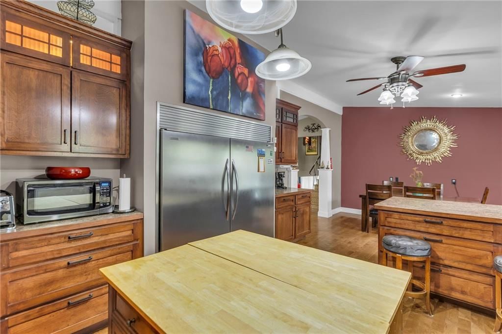 10912 Elmwood Drive — photo 16