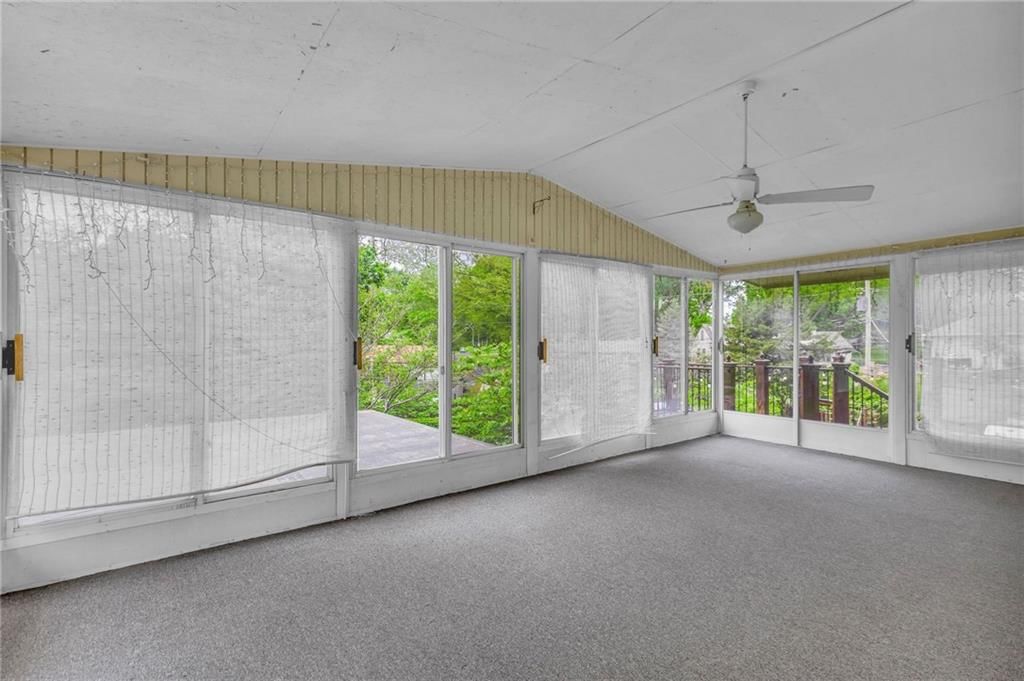 10912 Elmwood Drive — photo 18