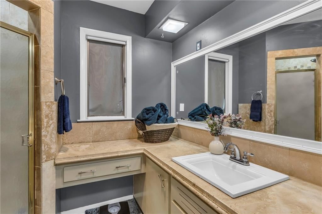 10912 Elmwood Drive — photo 25