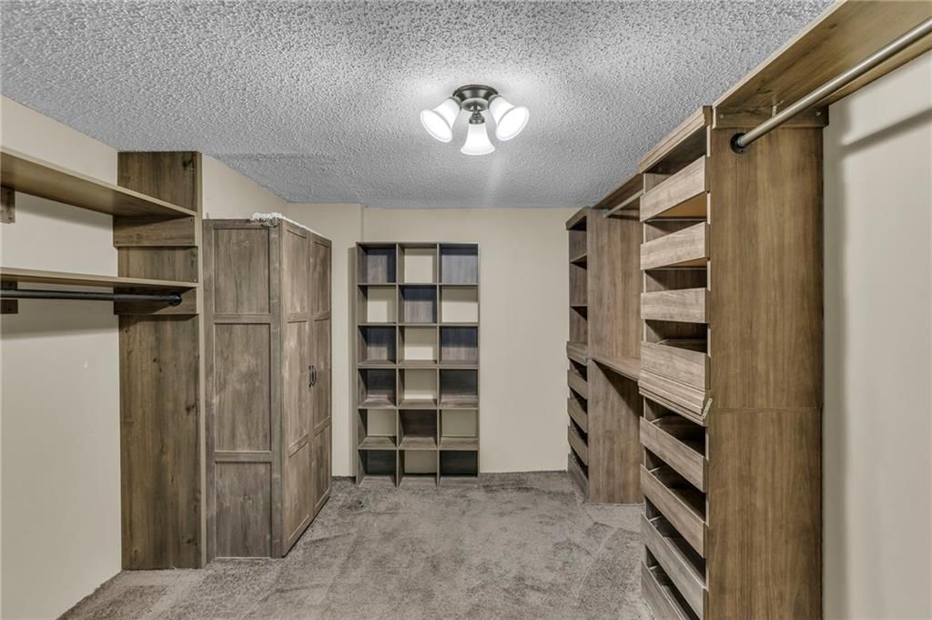 10912 Elmwood Drive — photo 37