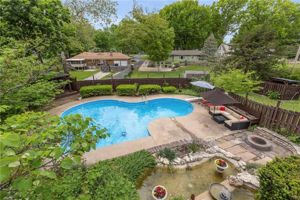10912 Elmwood Drive — photo 40