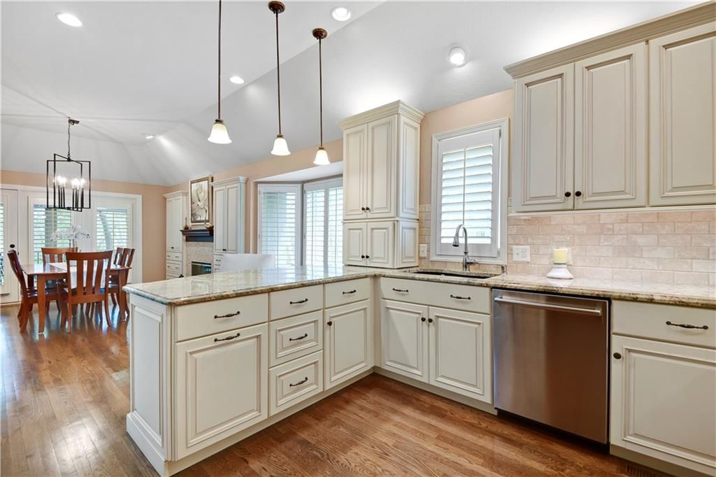 8912 W 142nd Court — photo 9