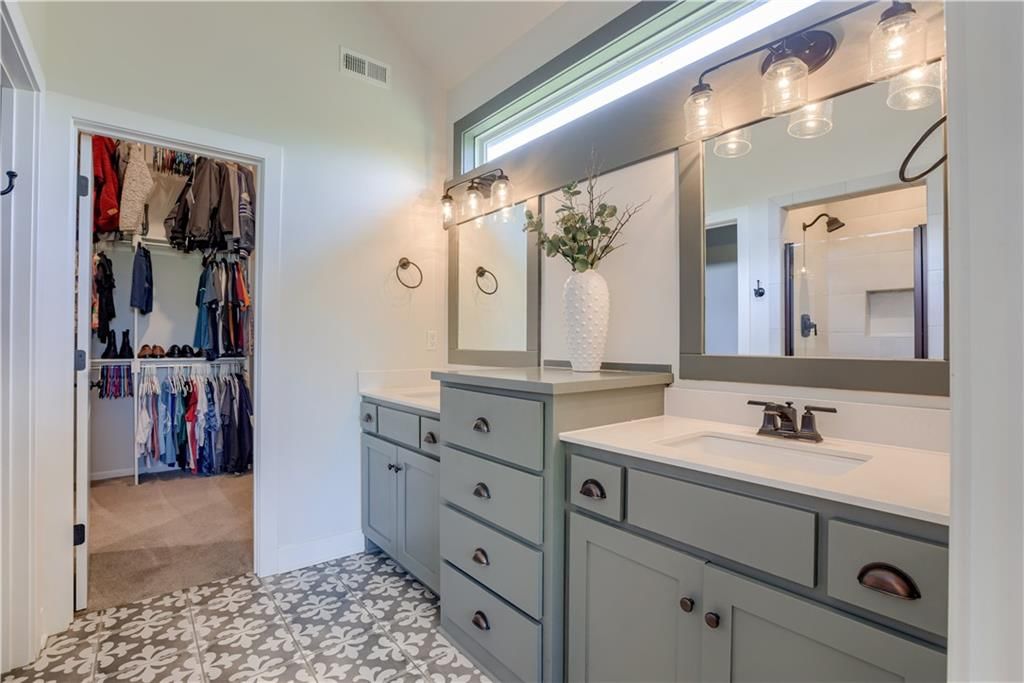 8028 NE 103RD Street — photo 14