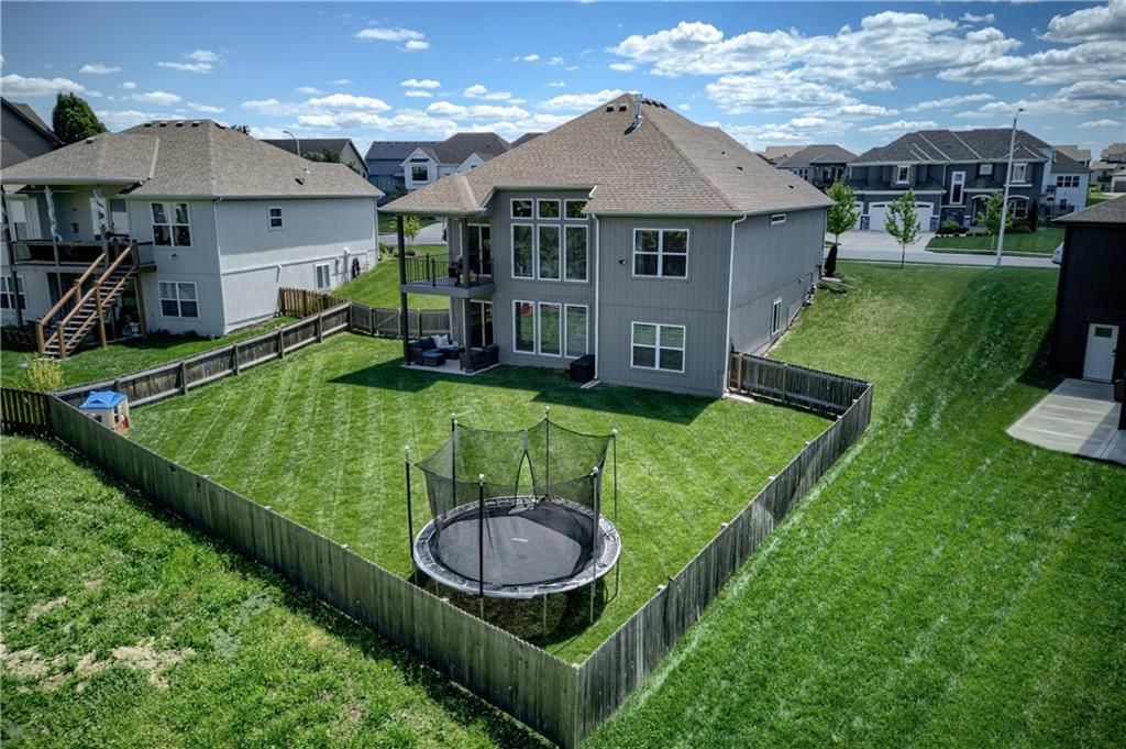 8028 NE 103RD Street — photo 32