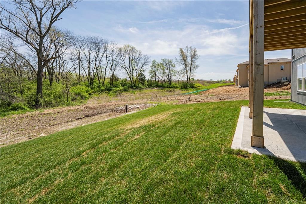 10527 N Liberty Street — photo 51