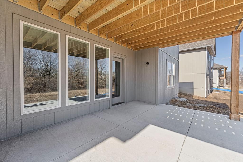 10527 N Liberty Street — photo 53