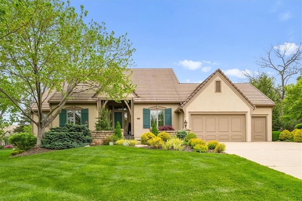2100 W 115th Street, Leawood, KS