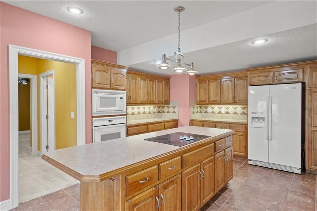 1111 N CAMPBELL Street — photo 34