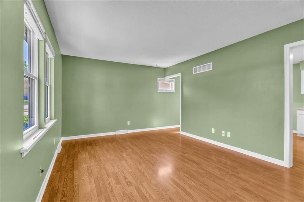 510 NE RICHARDSON Place — photo 6