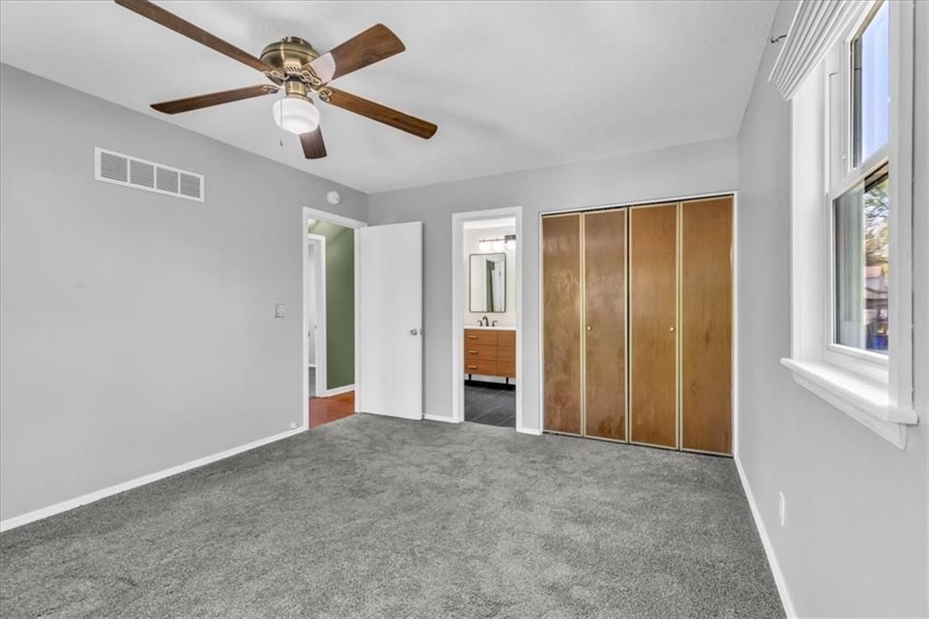 510 NE RICHARDSON Place — photo 17
