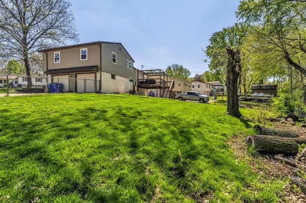 510 NE RICHARDSON Place — photo 25