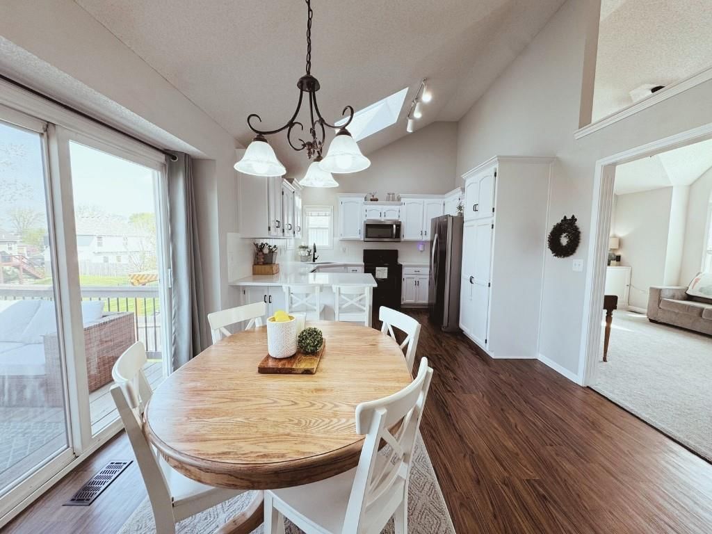 9114 N Mersington Avenue — photo 14