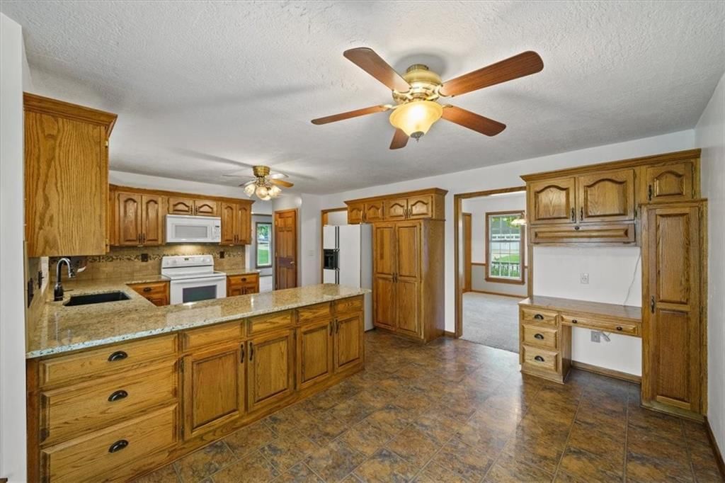 1913 Hidden Valley Drive — photo 11