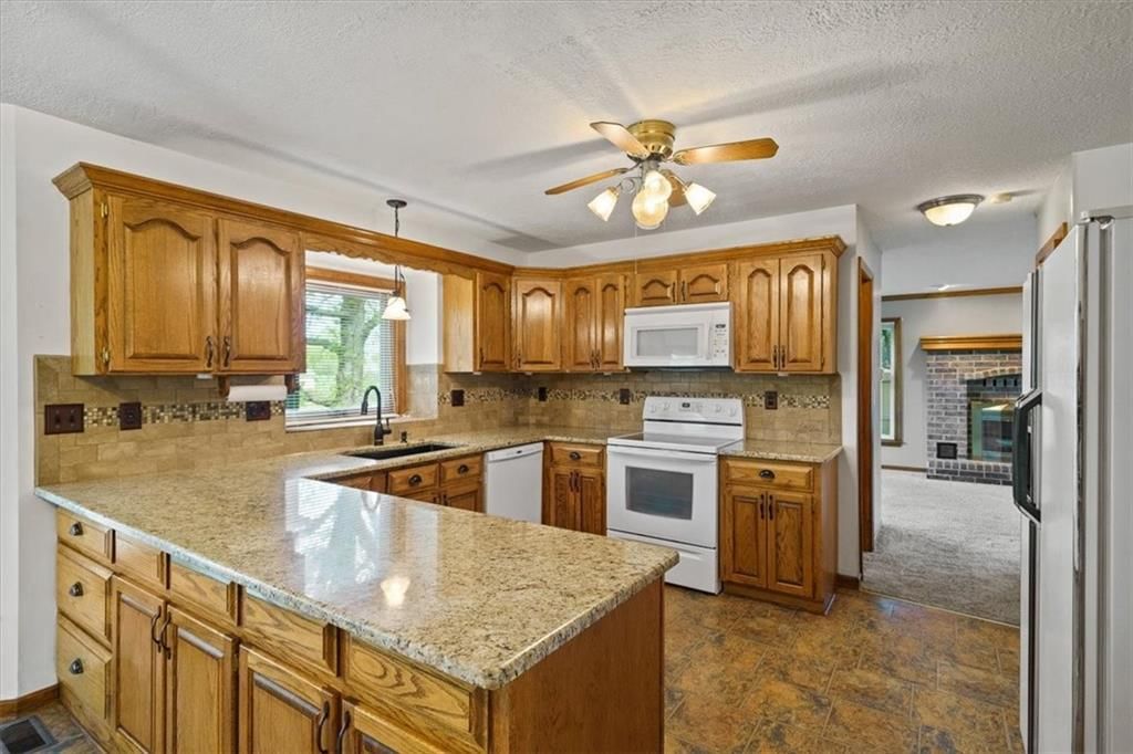 1913 Hidden Valley Drive — photo 12