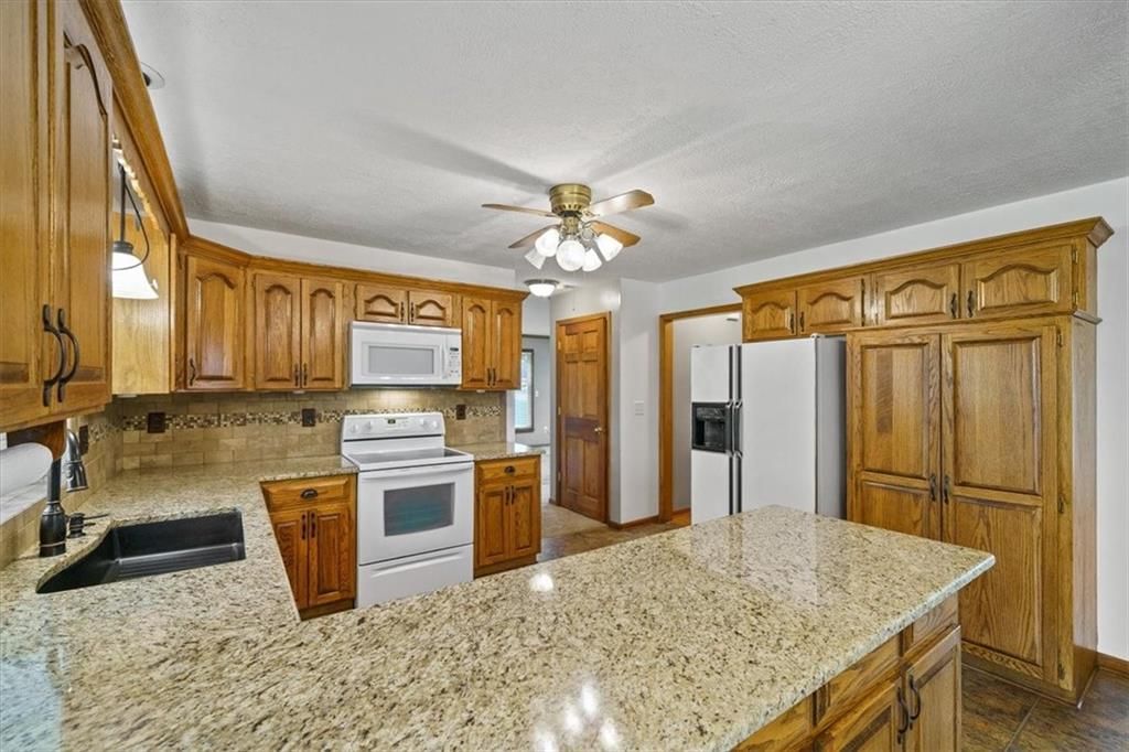 1913 Hidden Valley Drive — photo 13