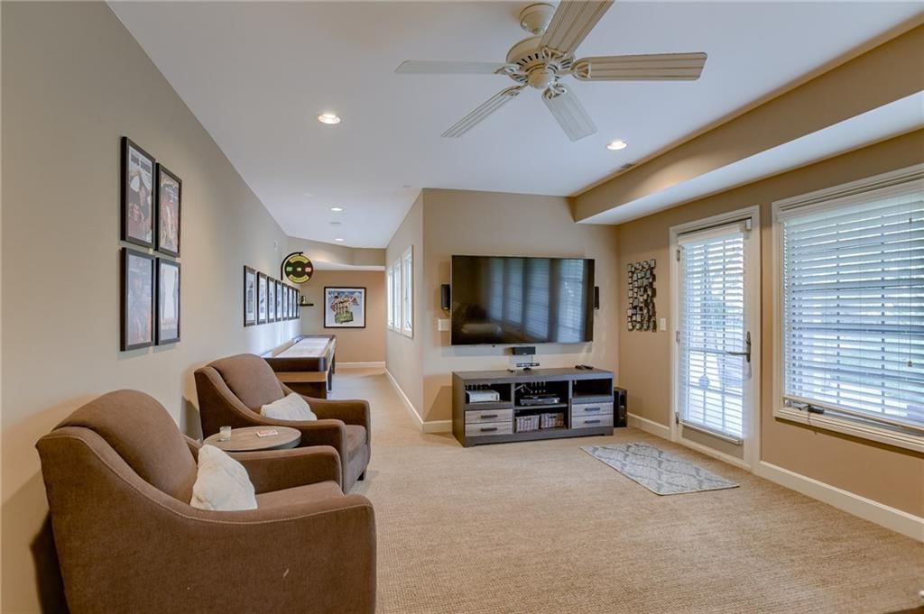 9717 Overbrook Road — photo 32