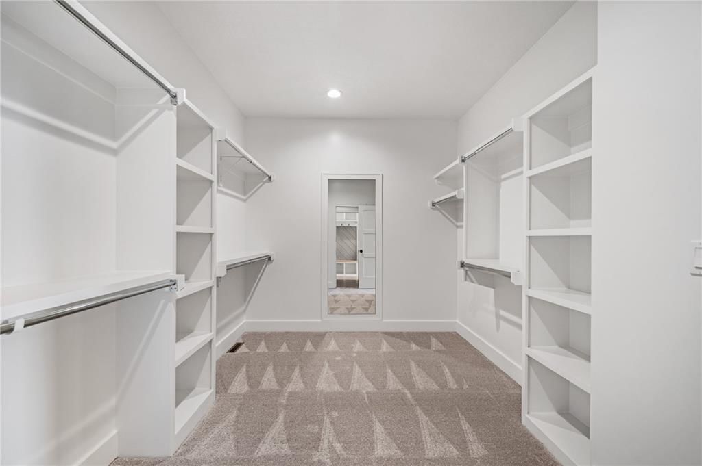 605 Hampstead Drive — photo 33