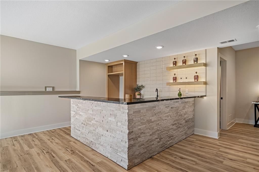 605 Hampstead Drive — photo 60