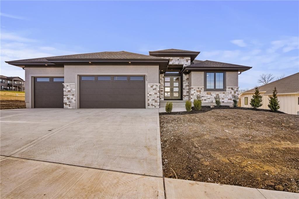 605 Hampstead Drive — photo 76