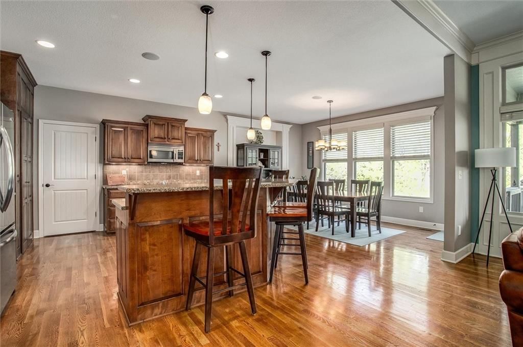 1609 NE Woodland Shores Drive — photo 7