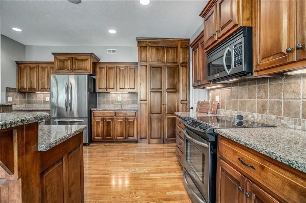 1609 NE Woodland Shores Drive — photo 10