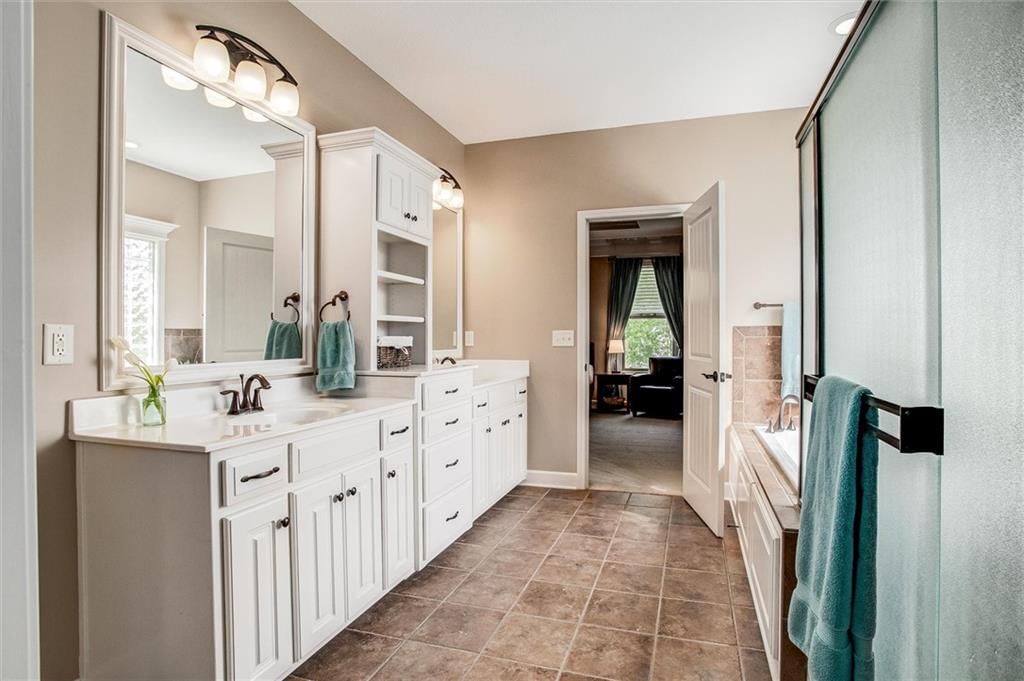 1609 NE Woodland Shores Drive — photo 15