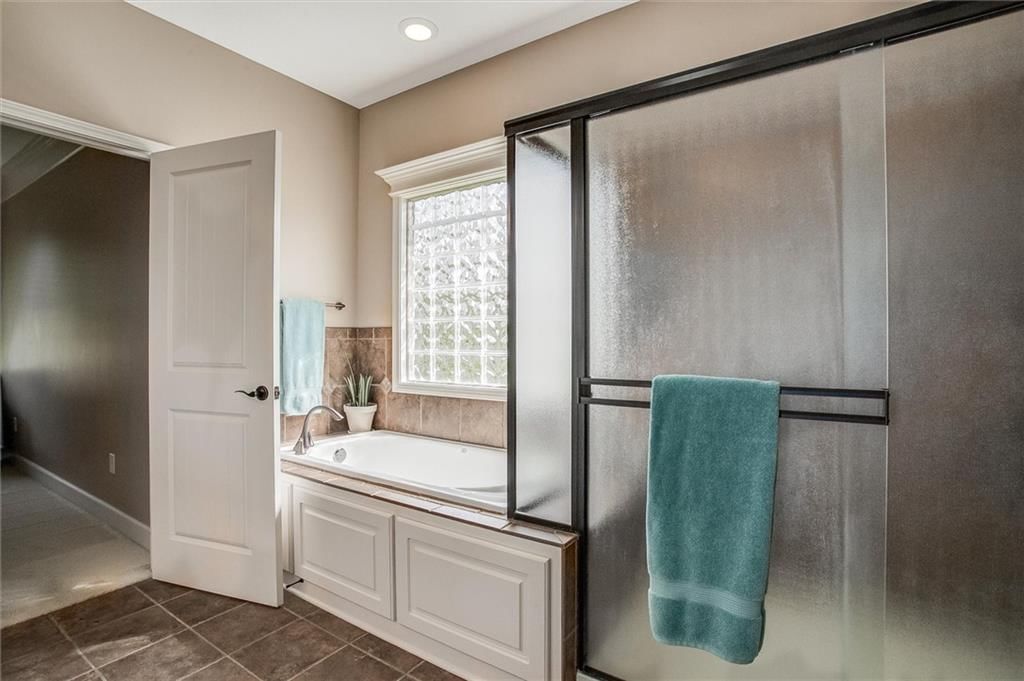 1609 NE Woodland Shores Drive — photo 17
