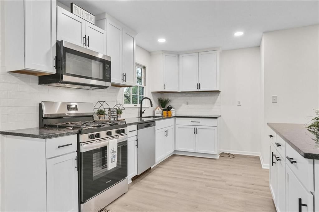 9909 NW Blum Road — photo 8