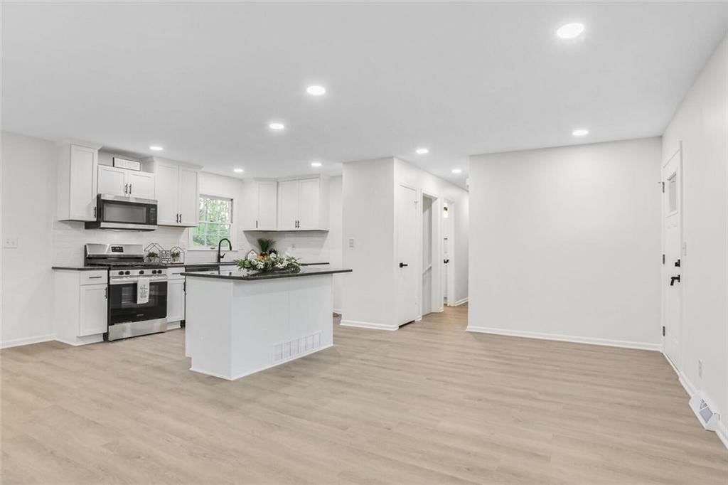 9909 NW Blum Road — photo 10
