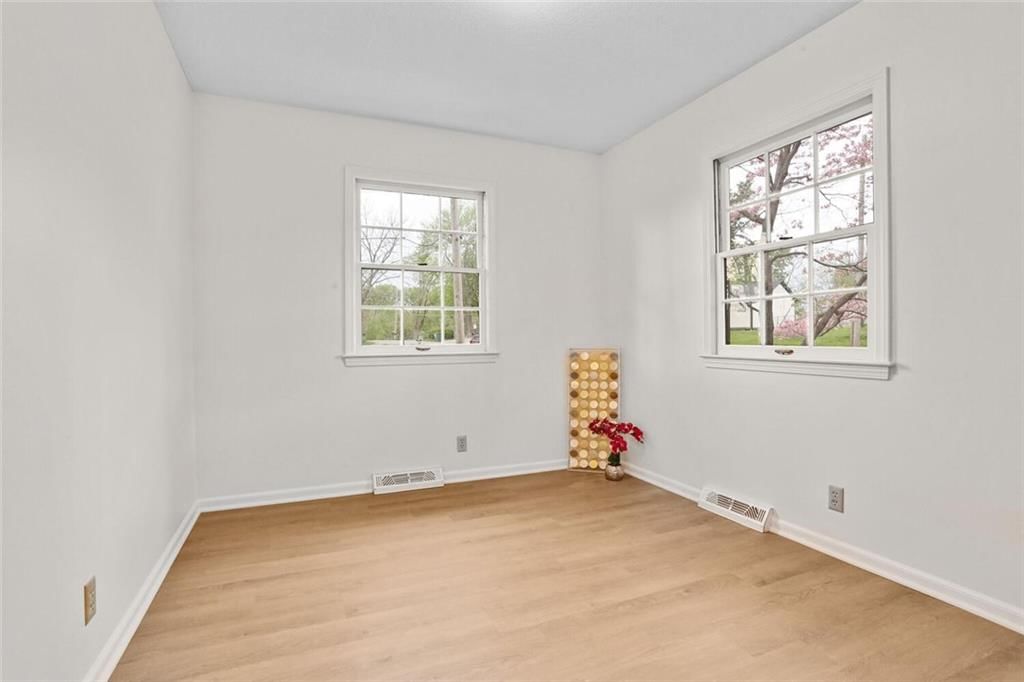 9909 NW Blum Road — photo 17