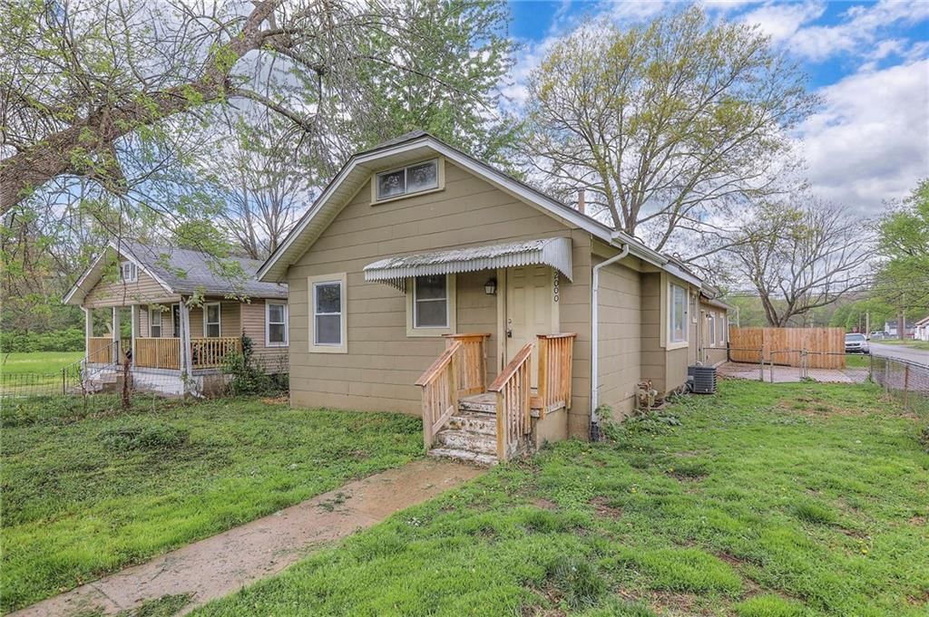 2000 S OVERTON Avenue — photo 14