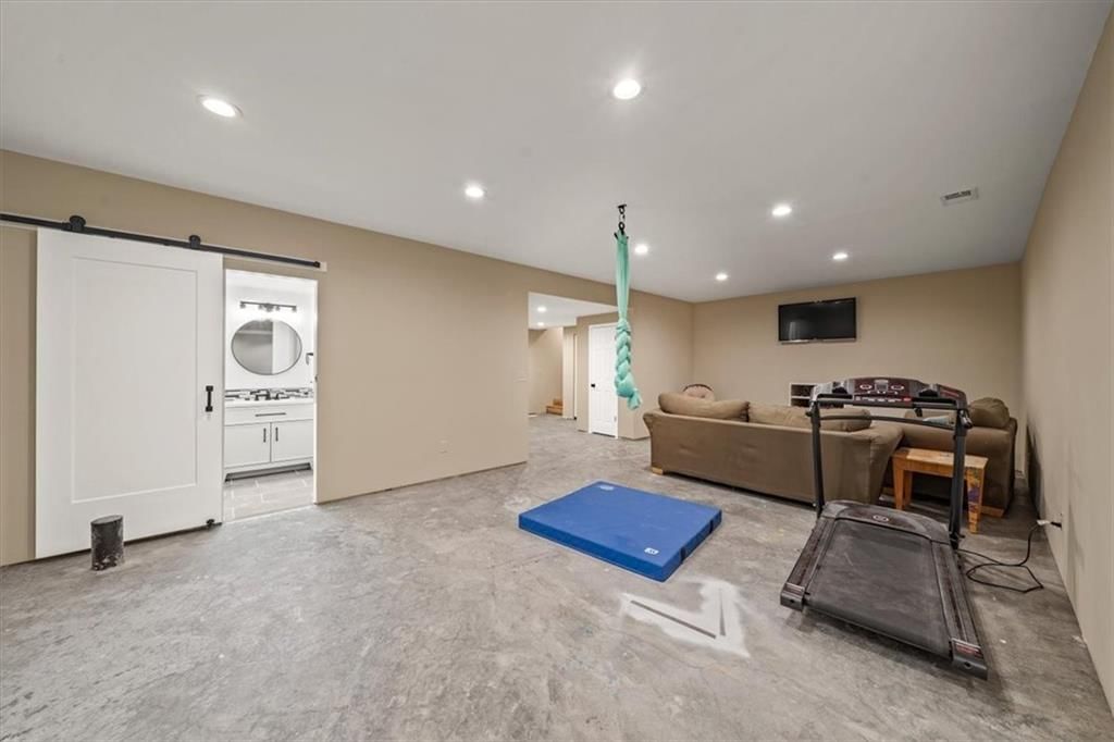 7927 Apache Road — photo 34
