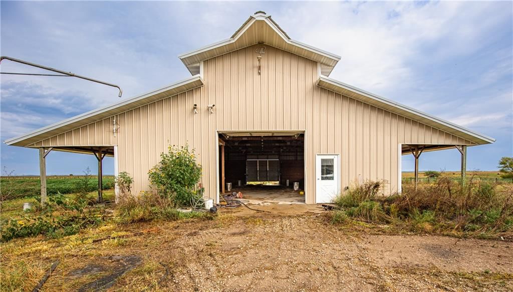 32714 Jackson Road — photo 10