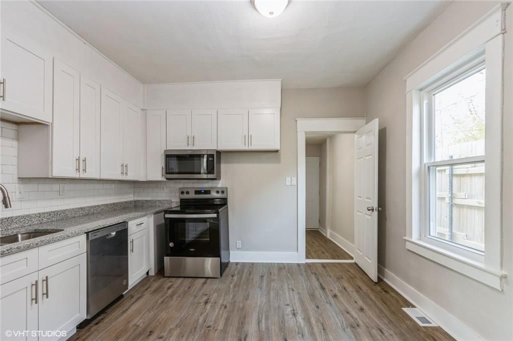 1209 Lowell Avenue — photo 10