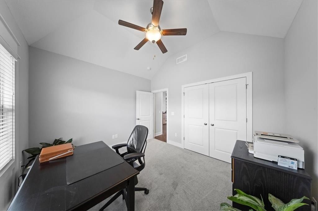 Photo 14 of 73 - 21736 W 116th Place