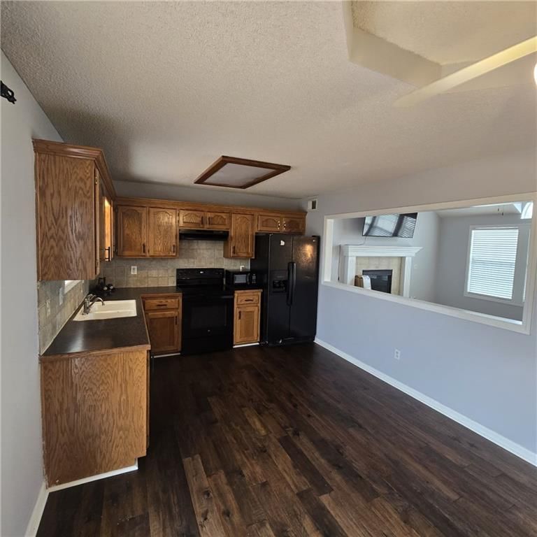 1208 Bradford Drive — photo 6