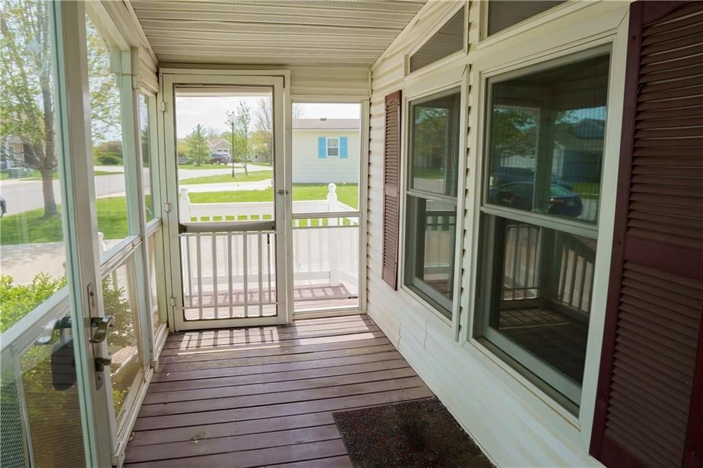 942 NE White Oak Lane — photo 5